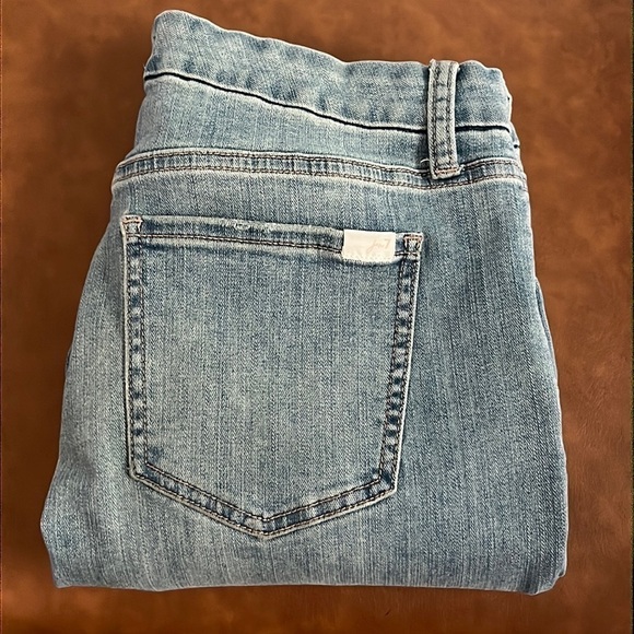 Jen 7 Slim Boyfriend Size 8 - Picture 7 of 16